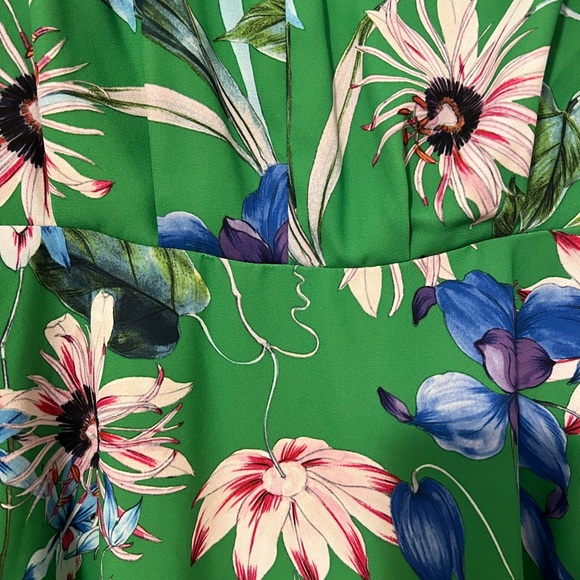H&M Women’s Midi Green Floral Dress - Picture 2 of 5